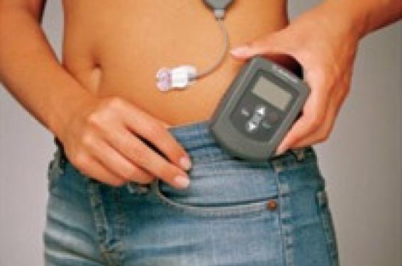 Un capteur de glucose implanté sous la peau de cinq patients diabétiques de  type 1: une première en Belgique francophone - La Libre